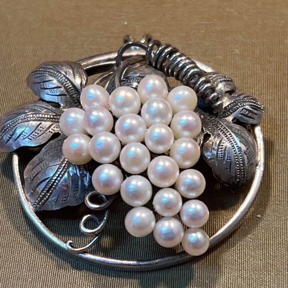 SOLD.Beautiful vintage sterling silver 925 pearl grape pin brooch and pendant - Picture 9 of 9